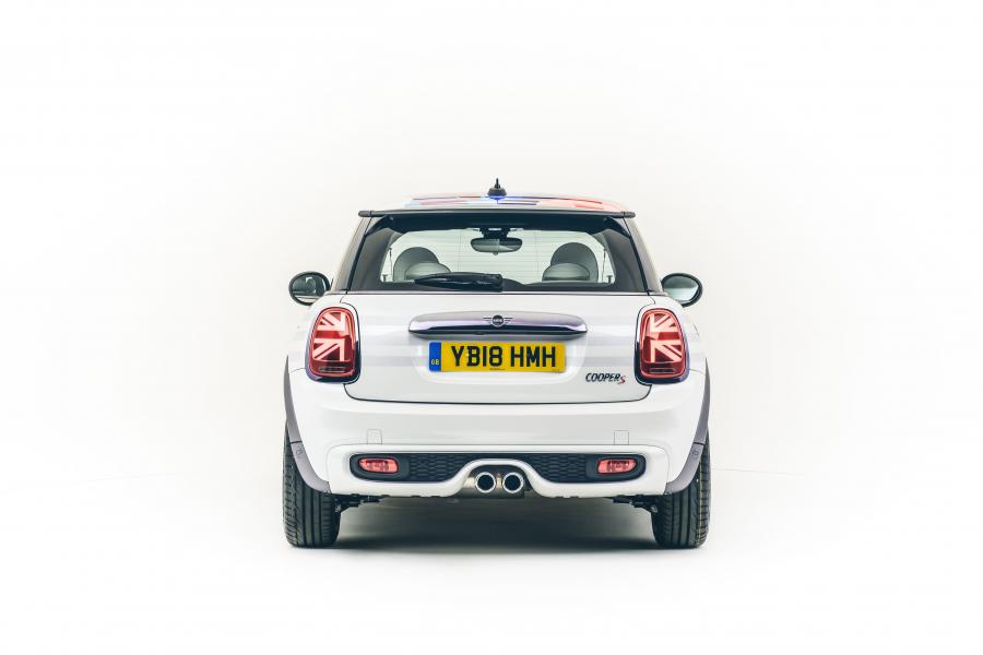  Mini Cooper S for Royal Wedding (F56) 2018 года  (фото 30 из 64)